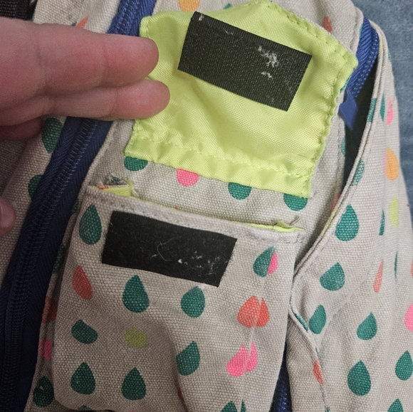 Kavu sling bag with rope strap! - Picture 2 of 8